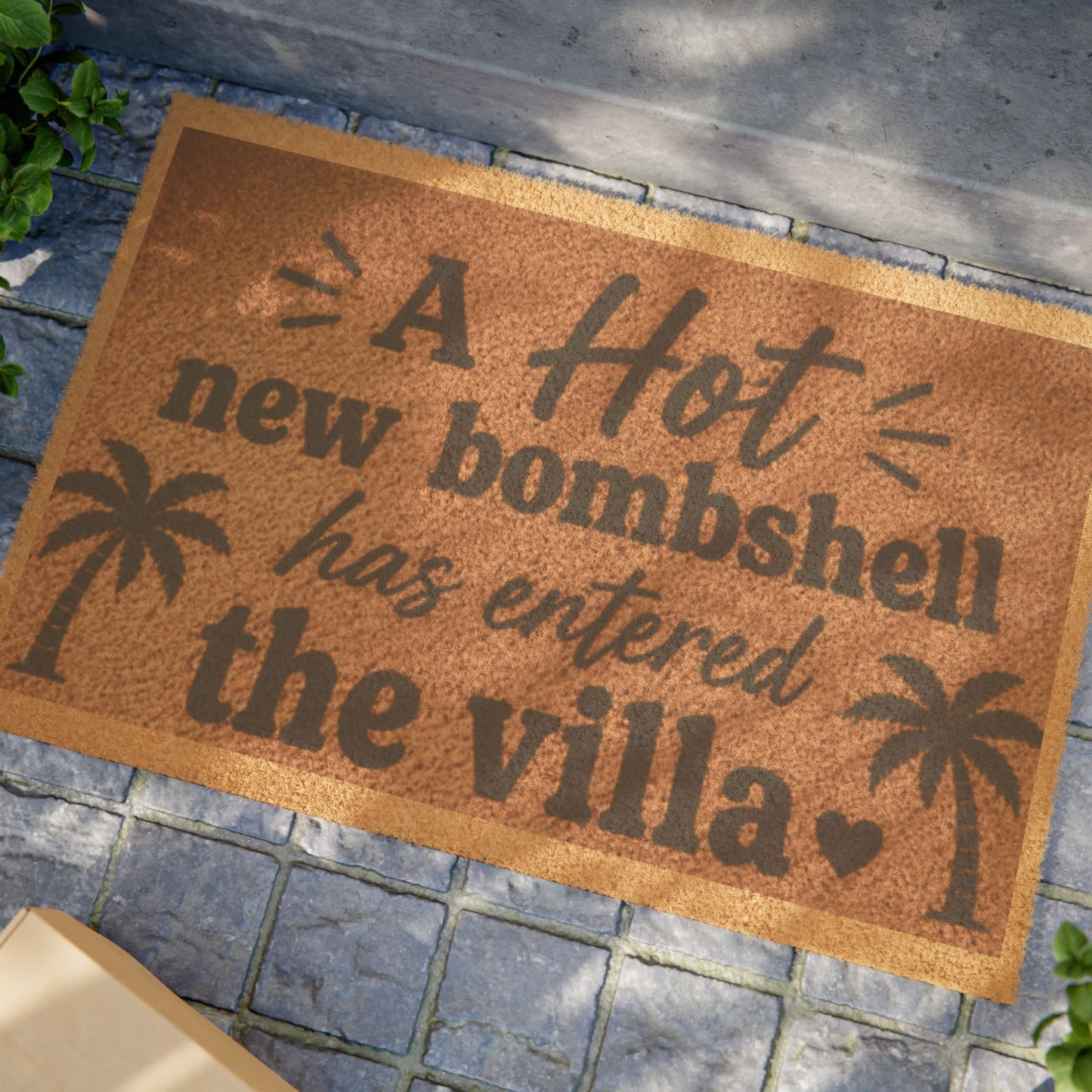 A Hot new bombshell has entered the villa- Rug