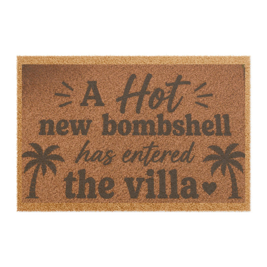 A Hot new bombshell has entered the villa- Rug